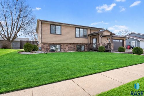 330 N James Ave Avenue, Tea, SD, 57064 | Card Image