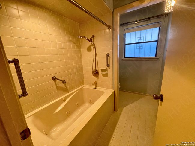 5837 Northgap St, House other with 4 bedrooms, 3 bathrooms and null parking in Windcrest TX | Image 27