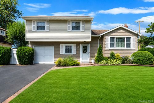 2 Gould Dr, Lake Grove, NY, 11755-2309 | Card Image