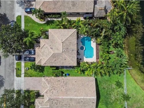 1532 Nw 133rd Ave, Pembroke Pines, FL, 33028 | Card Image