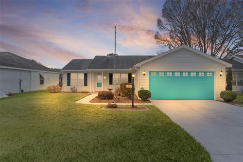 807 Ramos Dr, LADY LAKE, FL, 32159-8747 | Card Image