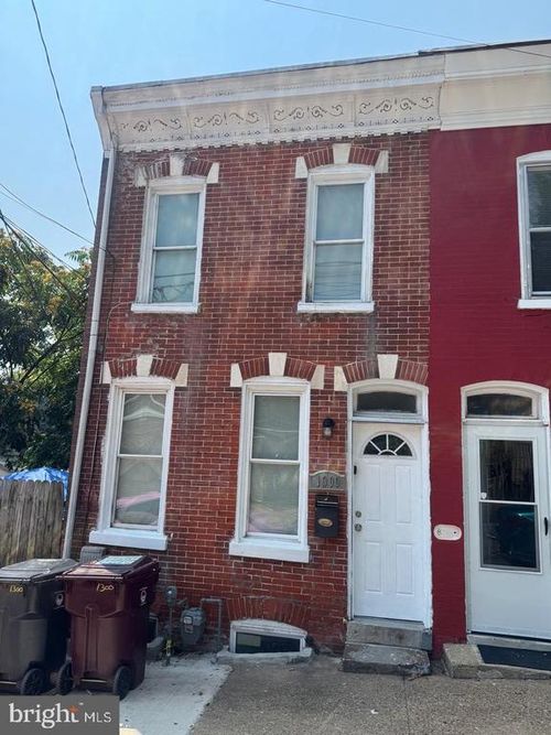 1300 W 5th St, WILMINGTON, DE, 19805-3208 | Card Image