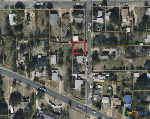 210 S 19th St, Gatesville, TX, 76528-1705 | Card Image