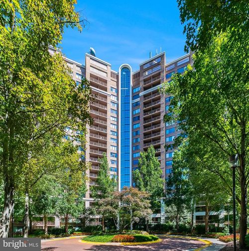 apt-2008-10101 Grosvenor Pl, NORTH BETHESDA, MD, 20852-4681 | Card Image