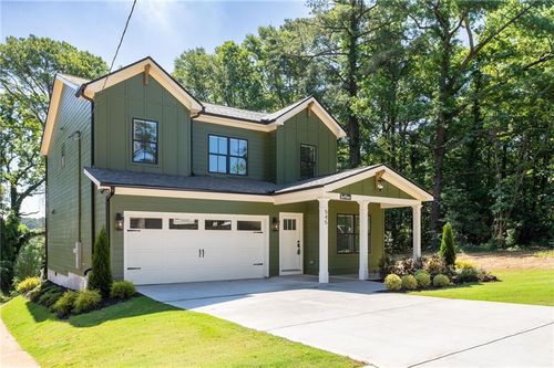 545 Warren Ave, Scottdale, GA, 30079-1451 | Card Image