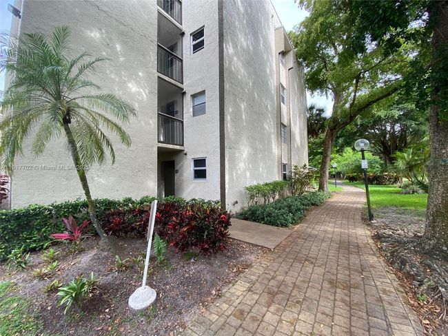 APT-115 - 6200 Nw 44 Th St, Condo with 2 bedrooms, 2 bathrooms and null parking in Lauderhill FL | Image 36