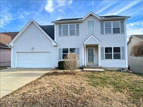 8547 N Robinhood Ave, Kansas City, MO, 64154-1172 | Card Image