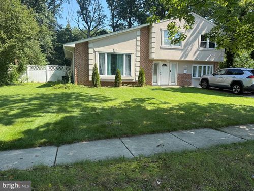 641 Pasadena Dr, Magnolia, NJ, 08049-1640 | Card Image