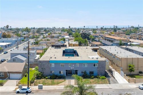 1212 W 107th St, Los Angeles, CA, 90003 | Card Image