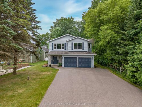 {{alt}} | Card Image