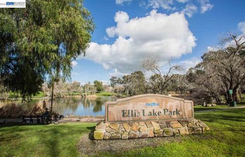 1731 Ellis St, Concord, CA, 94520-2758 | Card Image