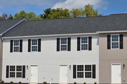413 N Washington Ave, Pulaski, VA, 24301-4629 | Card Image