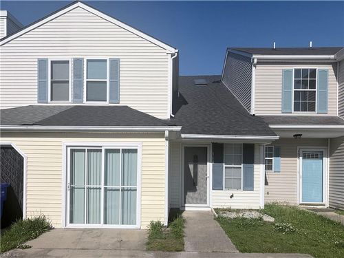 160 Wexford Dr E, Suffolk, VA, 23434-8006 | Card Image