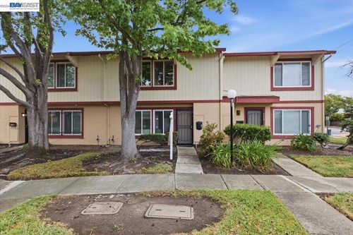 2465 Arf Ave, Hayward, CA, 94545-4107 | Card Image