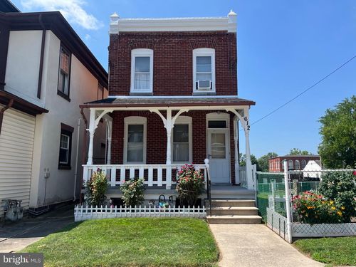 612 W Lafayette St, NORRISTOWN, PA, 19401-4549 | Card Image