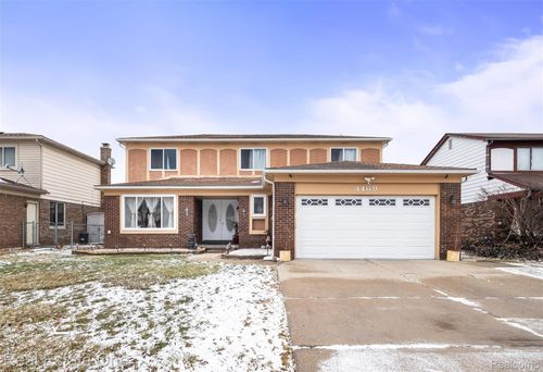 4469 Ardmore Dr, Sterling Heights, MI, 48310-3102 | Card Image
