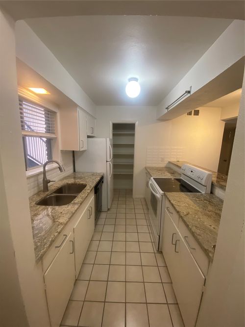 10500-2208 Enfield Rd, Austin, TX, 78703-3281 | Card Image