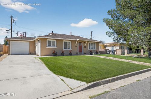 44423 Kingtree Ave, Lancaster, CA, 93534 | Card Image