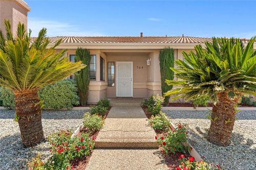 764 Ensenada, Hemet, CA, 92545 | Card Image