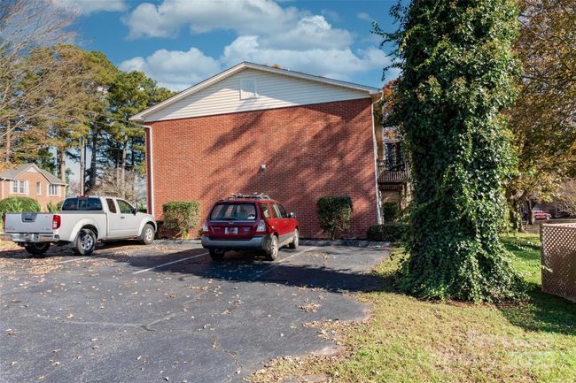 1231 15 Th Ave Nw, Condo with 1 bedrooms, 1 bathrooms and null parking in Hickory NC | Image 9