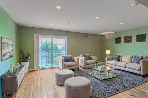 apt-7-101 Hopkins St, Wakefield, MA, 01880-2197 | Card Image
