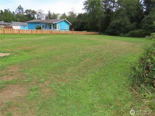 989 Midway Beach Rd, Grayland, WA, 98547-9738 | Card Image
