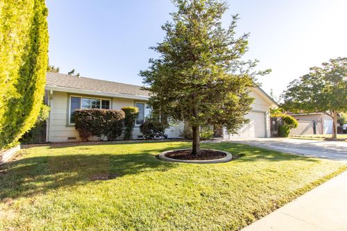 1705 Larkspur Place, Turlock, CA, 95380 | Card Image