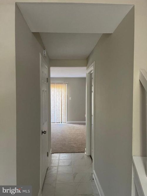 7005 Knighthood Ln, COLUMBIA, MD, 21045-4803 | Card Image