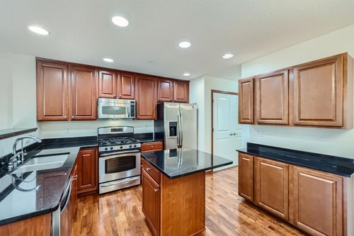 1595 Fox Hunt Way, Victoria, MN, 55386-4531 | Card Image