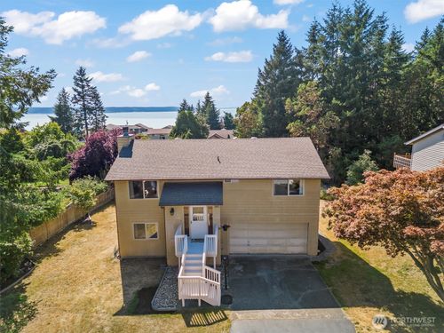 345 Seaview Ct, Camano Island, WA, 98282-7392 | Card Image