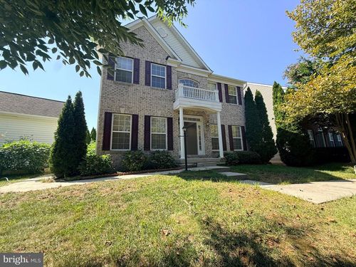 8140 Gilroy Dr, LORTON, VA, 22079-2936 | Card Image