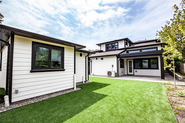 850 Snowdrop Ave, House other with 6 bedrooms, 6 bathrooms and 5 parking in Victoria BC | Image 60