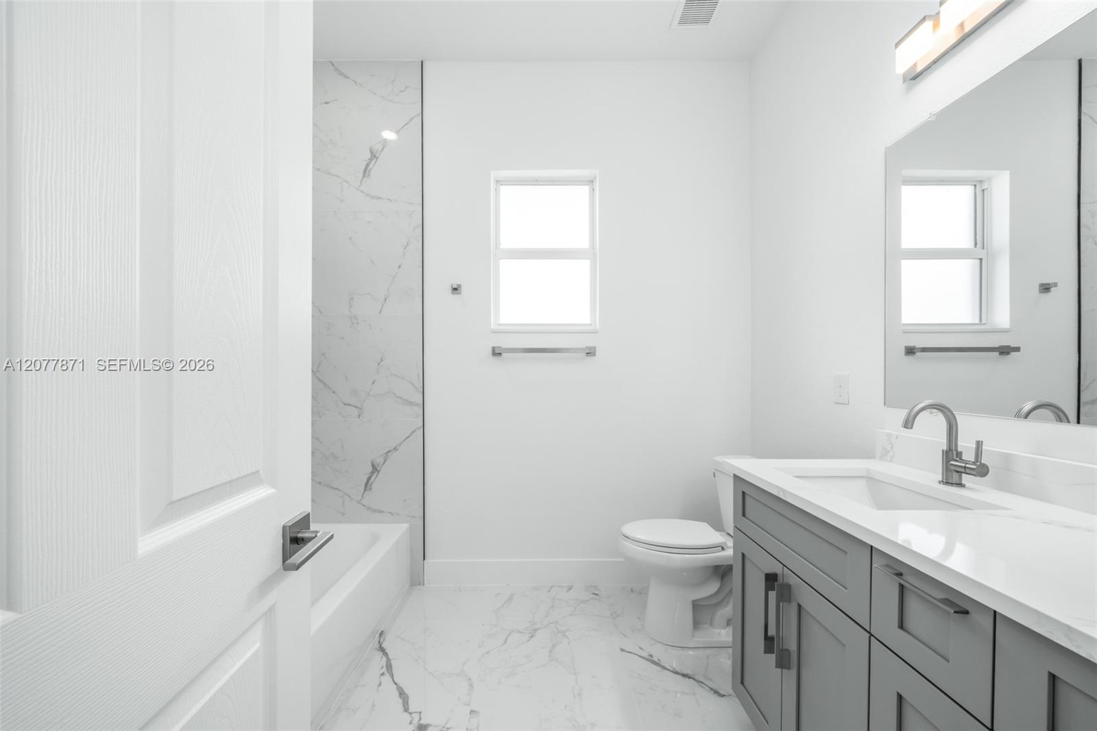 Residential Lease in Sebring 5
