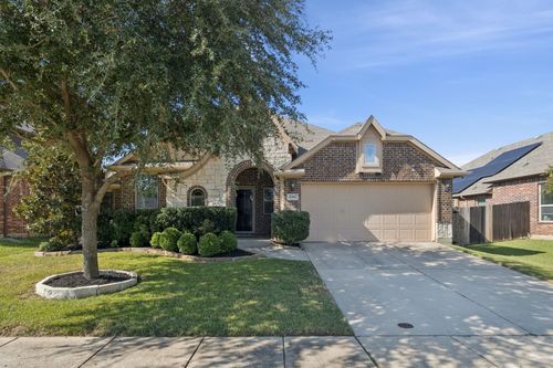 8304 Spitfire Trl, Aubrey, TX, 76227-1229 | Card Image