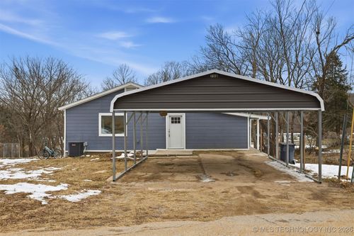 758 N Walnut Creek Dr, Sand Springs, OK, 74063-5727 | Card Image