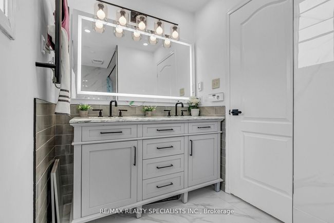 91 Buick Blvd, House other with 7 bedrooms, 5 bathrooms and 7 parking in Brampton ON | Image 31