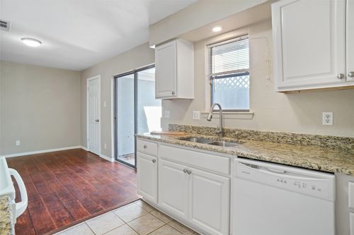 604 Timberline Dr, Hurst, TX, 76053-4735 | Card Image
