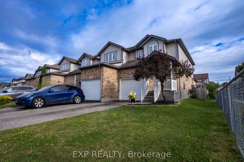 318 Activa Ave, Kitchener, ON, N2E3V1 | Card Image