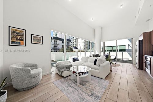 apt-302-1600 Sw 1st Ave, Miami, FL, 33129-1117 | Card Image