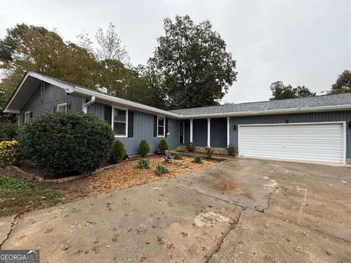 110 Foxfire Dr, Warner Robins, GA, 31093-2810 | Card Image