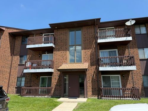 1w-6408 Nature Dr, Oak Forest, IL, 60452-2674 | Card Image