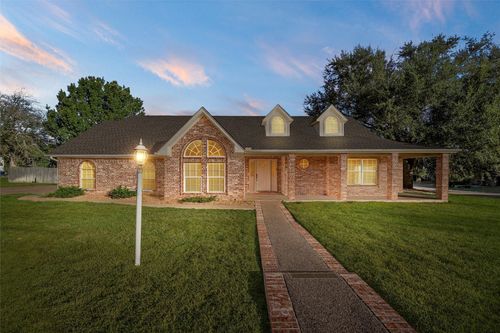 306 Baker Ln, Robinson, TX, 76706-5106 | Card Image