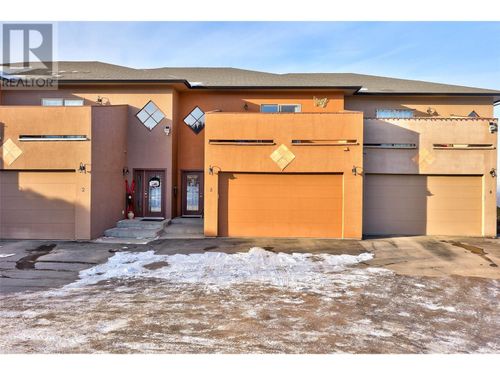 3-776 Dunrobin Dr, Kamloops, BC, V1S1X3 | Card Image