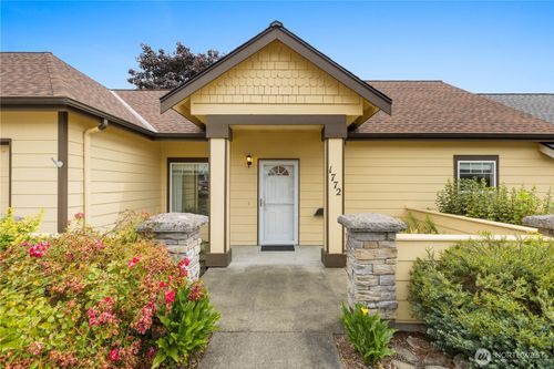 22-1772 Compass Blvd, Freeland, WA, 98249-9445 | Card Image
