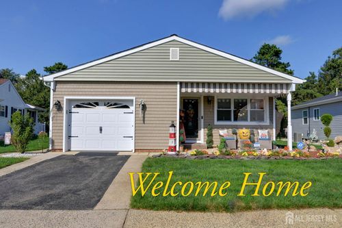 126 Santiago Dr, Toms River, NJ, 08757-6161 | Card Image