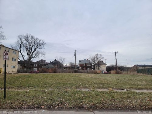 1954 Blaine St, Detroit, MI, 48206-2208 | Card Image