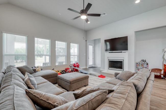 441 Double Eagle Ranch Dr, House other with 4 bedrooms, 3 bathrooms and 2 parking in Cedar Creek TX | Image 5