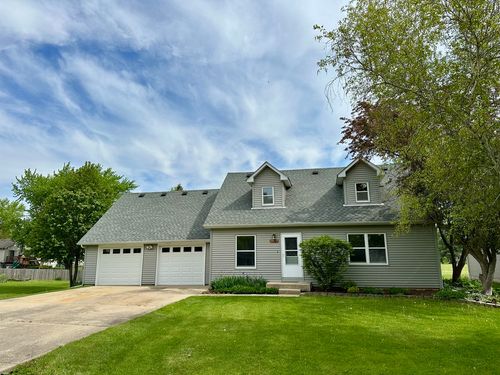 1665 Hilda Dr, Sandwich, IL, 60548-9393 | Card Image