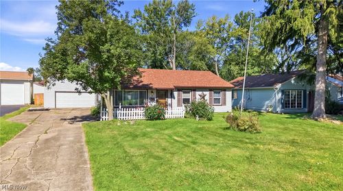 238 Marcia Dr, Austintown, OH, 44515-3962 | Card Image