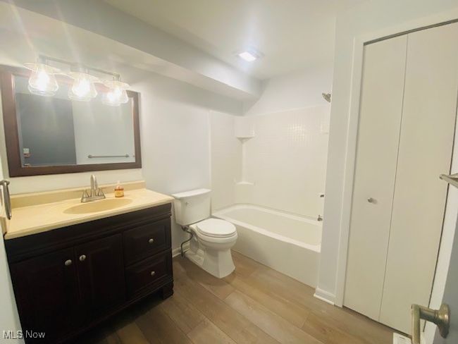56 - 8870 Holly Ln, Condo with 3 bedrooms, 2 bathrooms and null parking in Olmsted Falls OH | Image 22